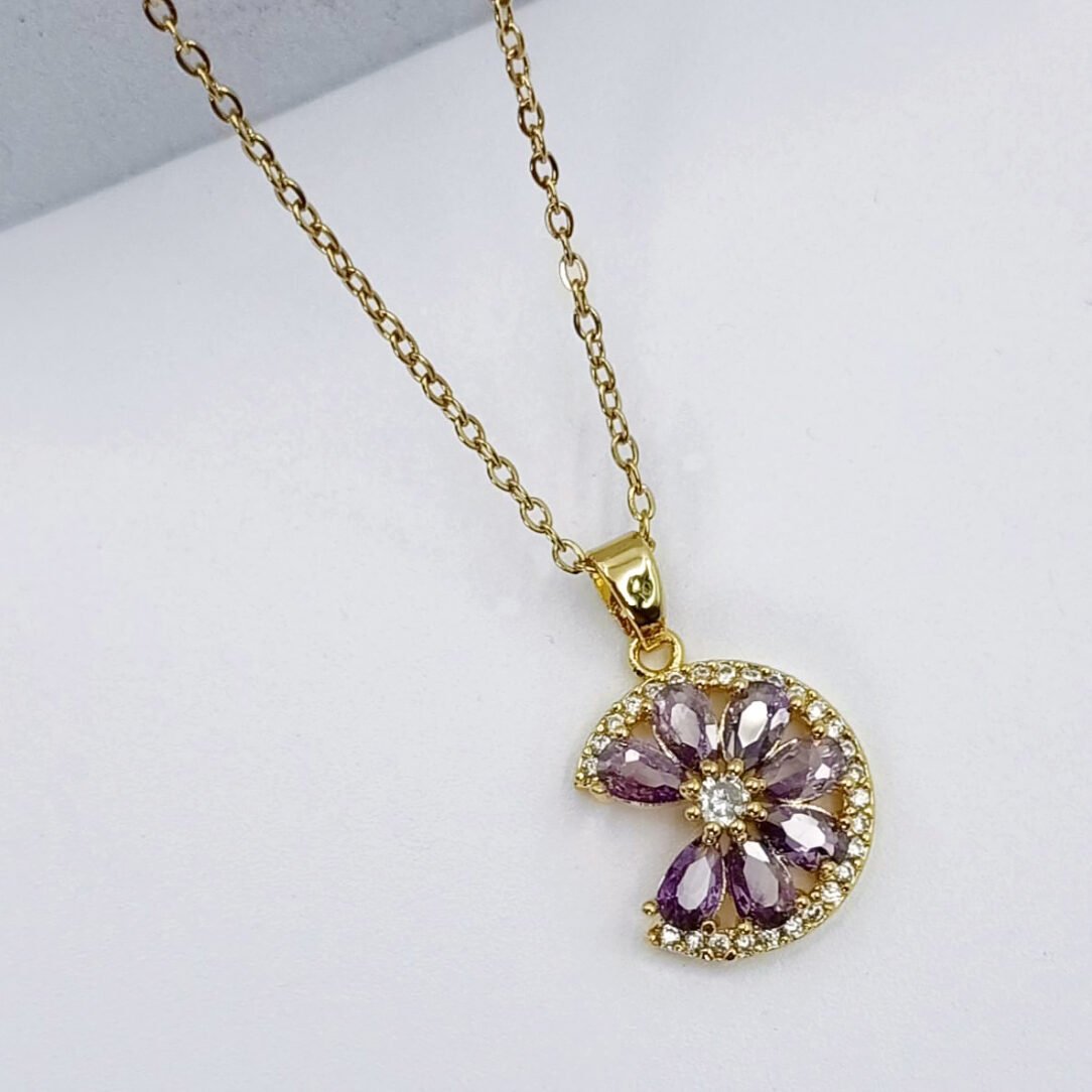 Flower Shape Chain Pendant
